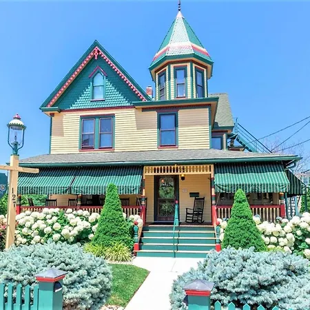 The Albert Stevens House - 6 Bedroom